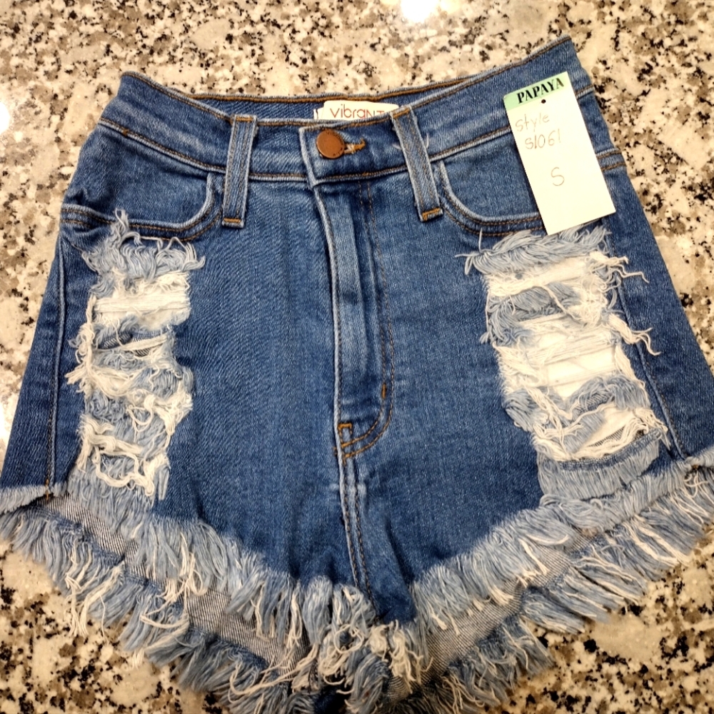 Papaya shorts